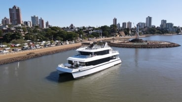 8. Catamaran Posadas-min